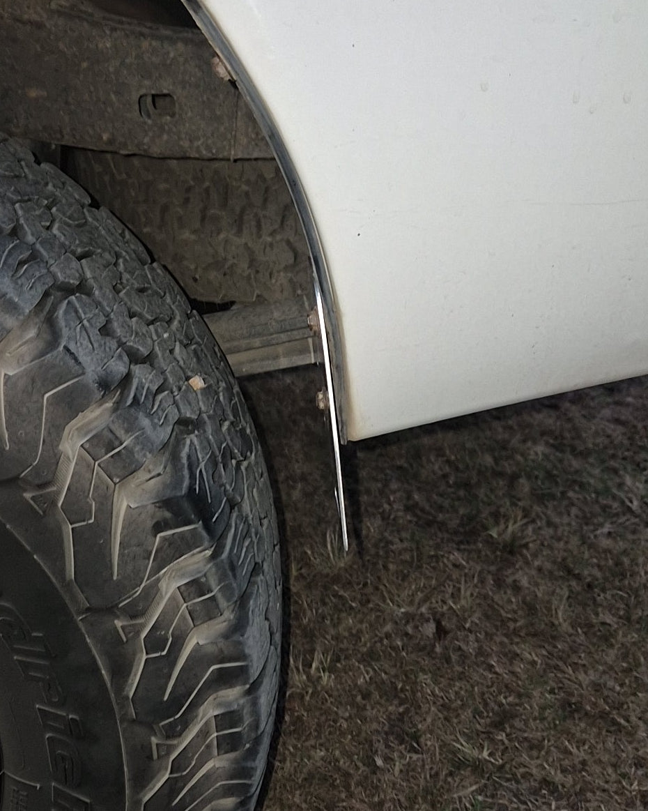 N80 Hilux Tub Mudflap Brackets