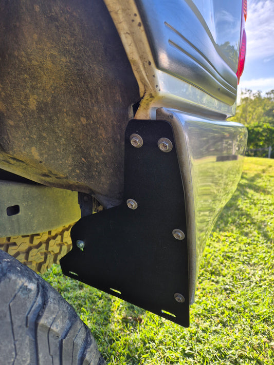 100/105 Series Landcruiser Rear Mudflap Brackets