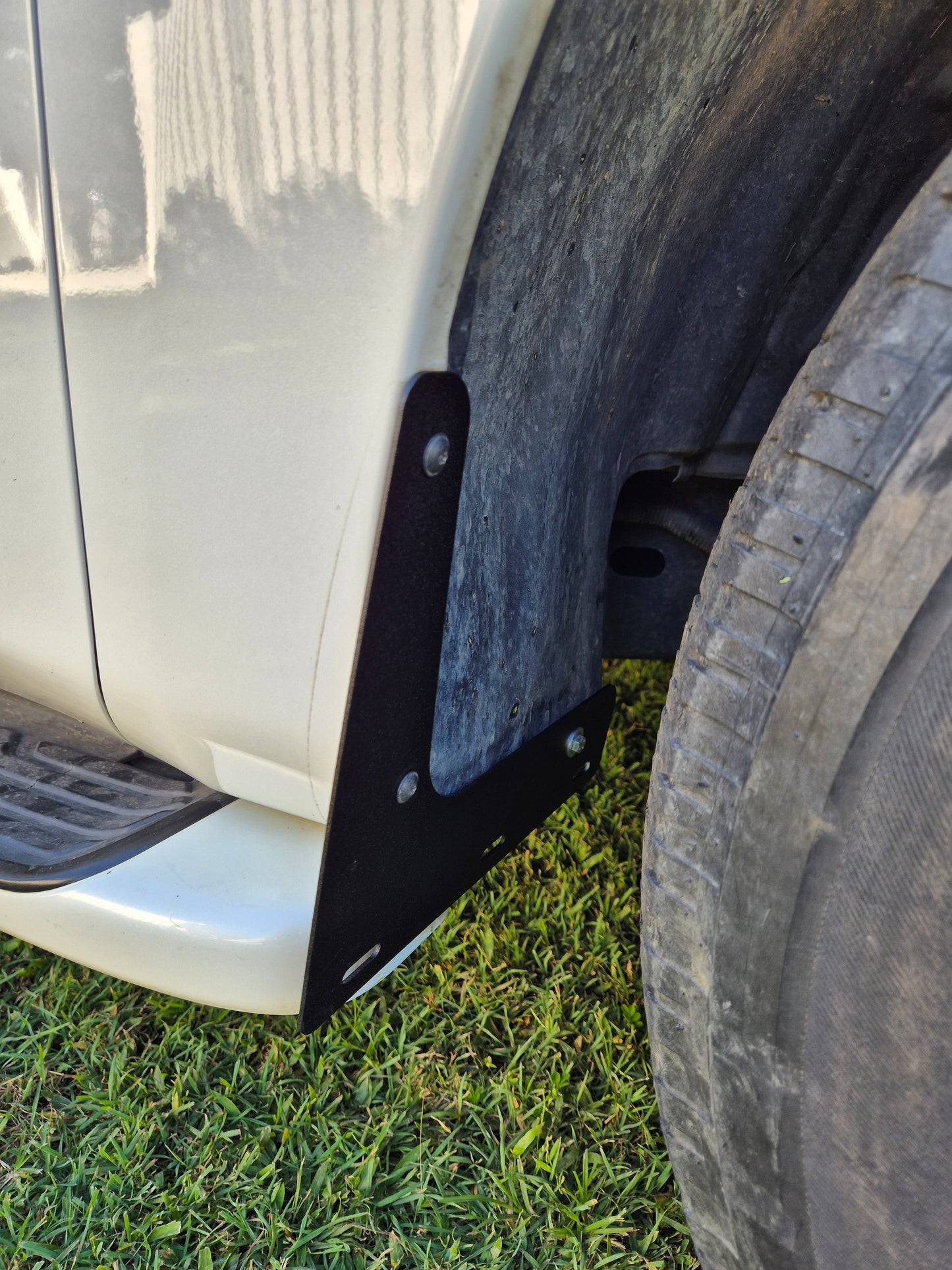 Y62 Patrol Front Mudflap Brackets